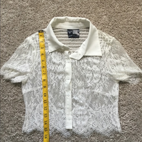 Soft Lace Crop Top - Picture 5 of 8